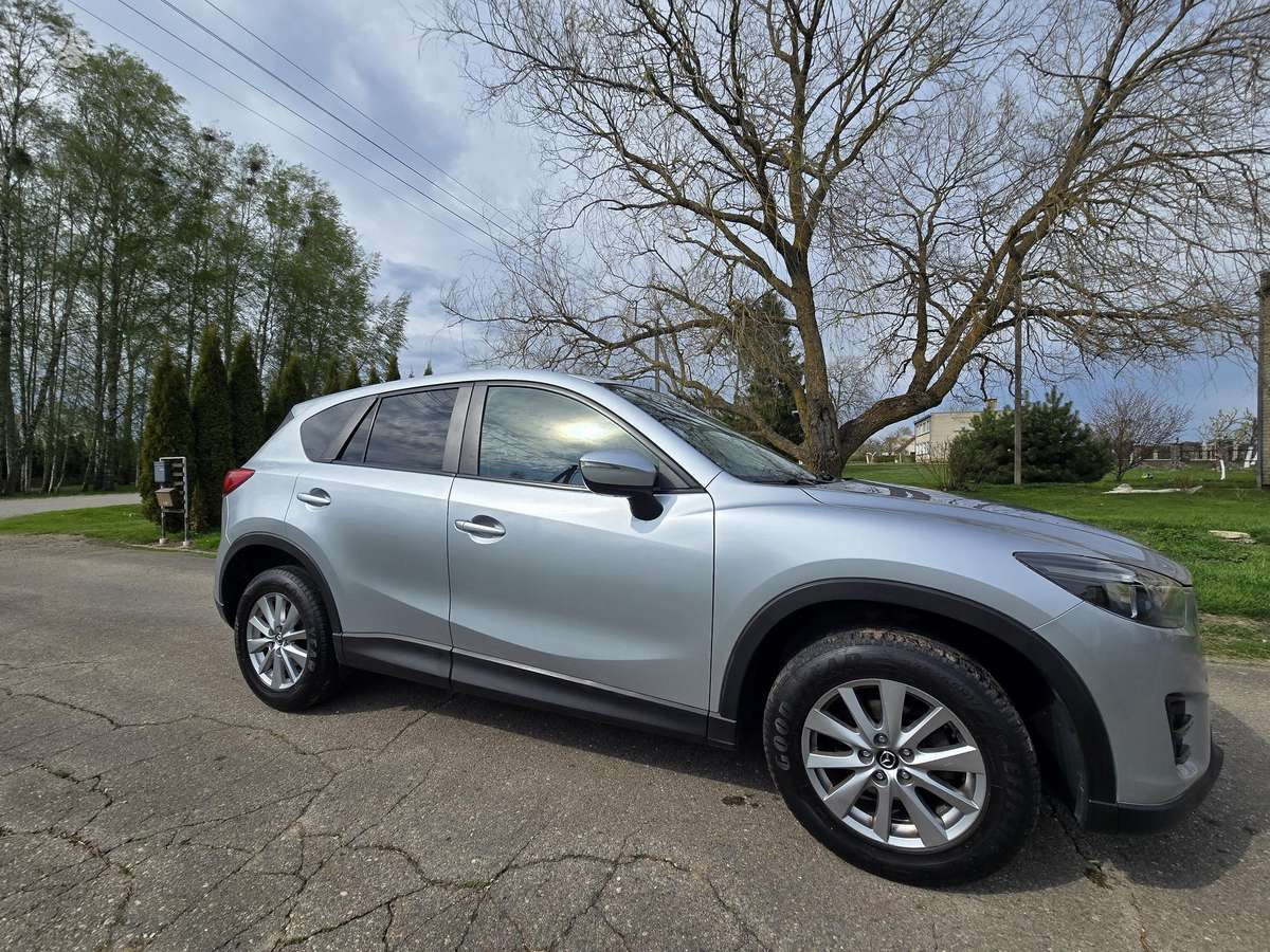 Mazda CX-5, 2.2 l., off-road / crossover