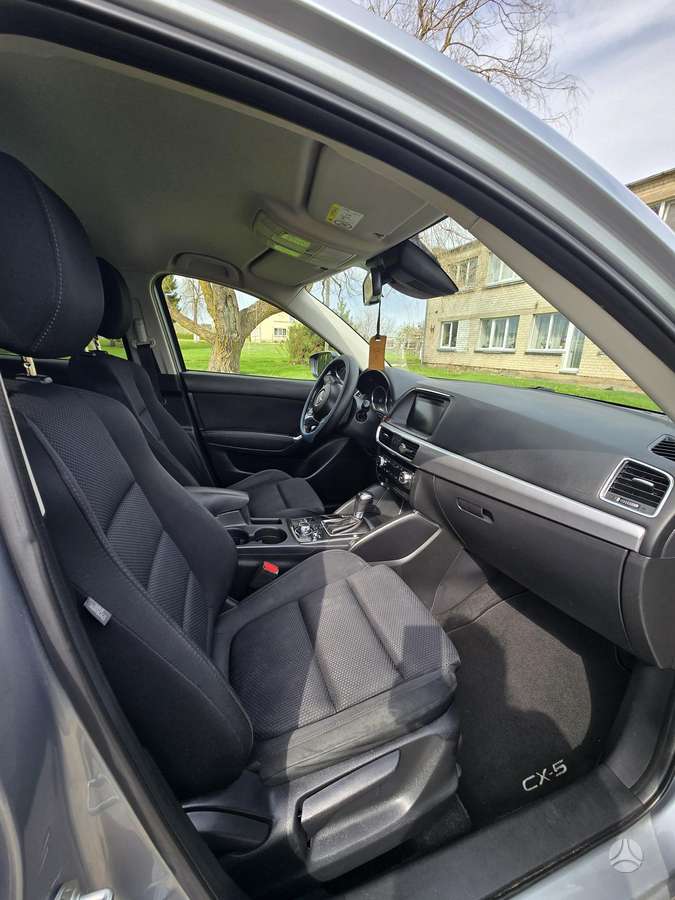 Mazda CX-5, 2.2 l., off-road / crossover
