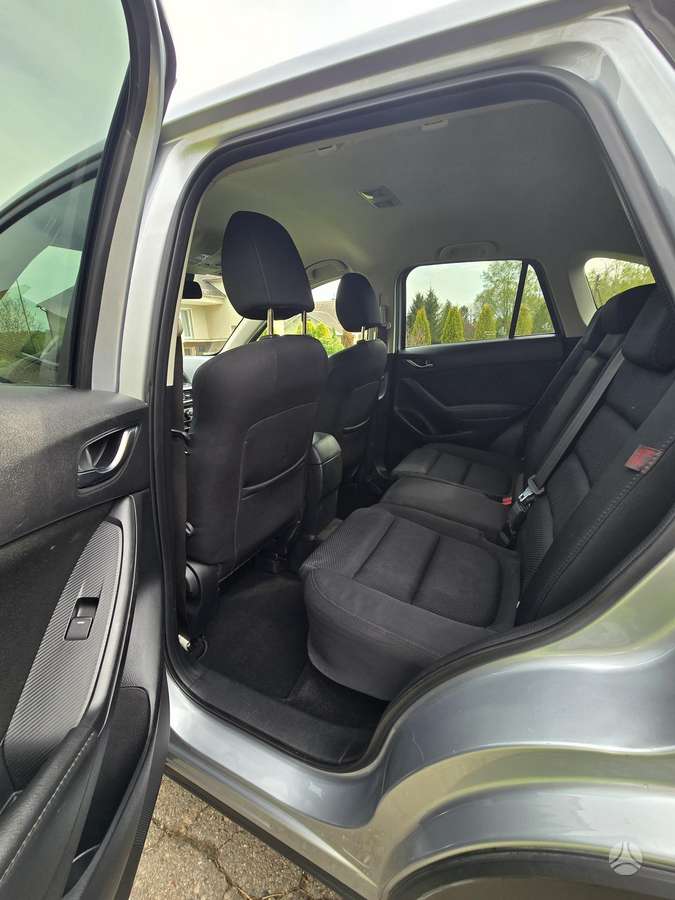 Mazda CX-5, 2.2 l., off-road / crossover