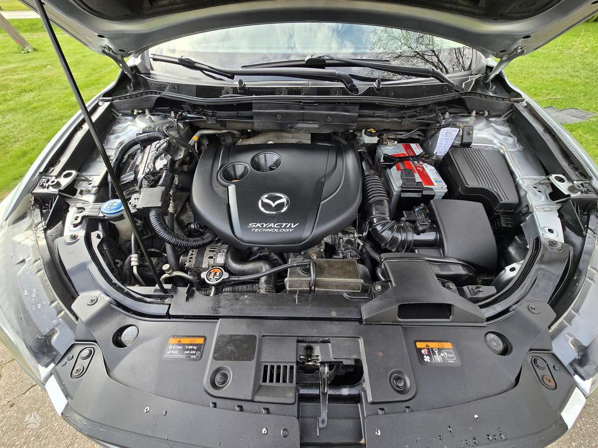 Mazda CX-5, 2.2 l., off-road / crossover