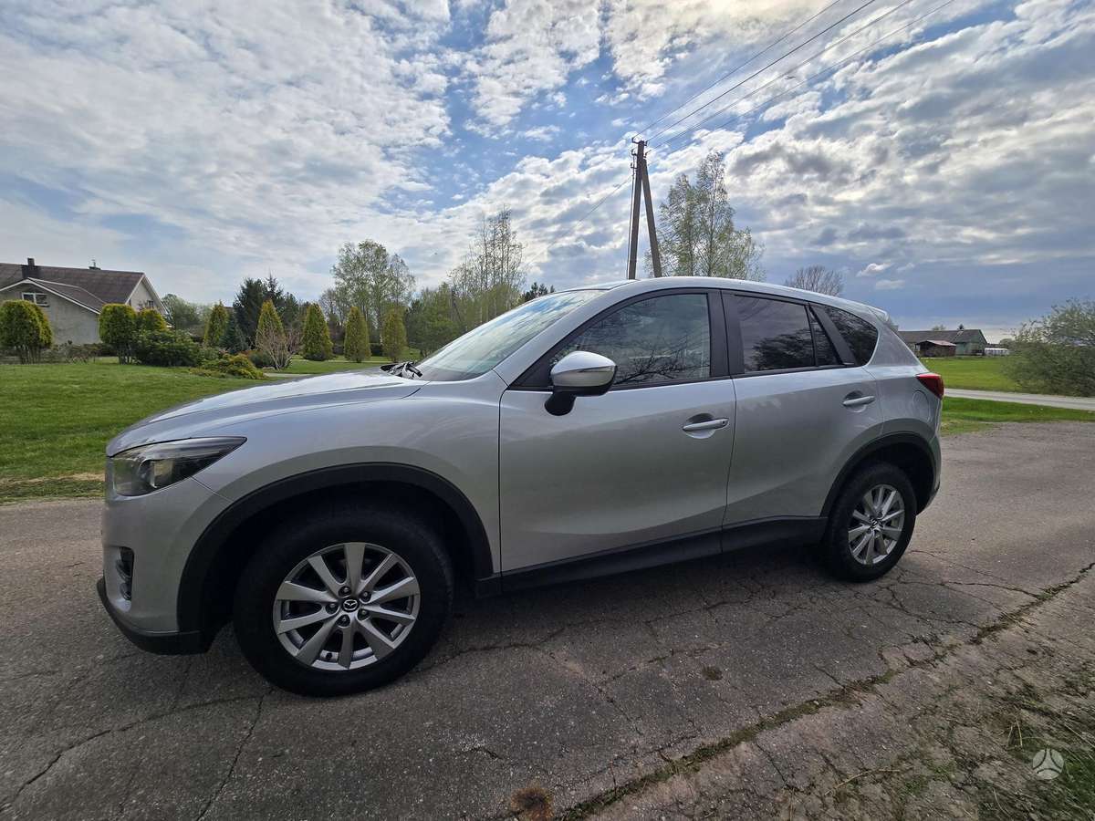 Mazda CX-5, 2.2 l., off-road / crossover
