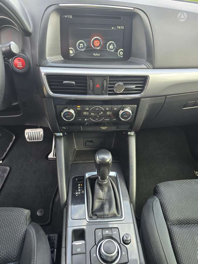 Mazda CX-5, 2.2 l., off-road / crossover