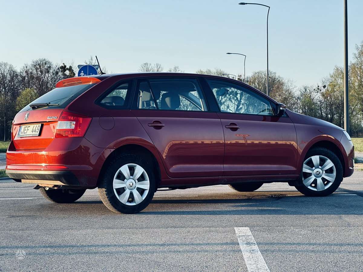 Skoda Rapid, 1.2 l., Хэтчбек
