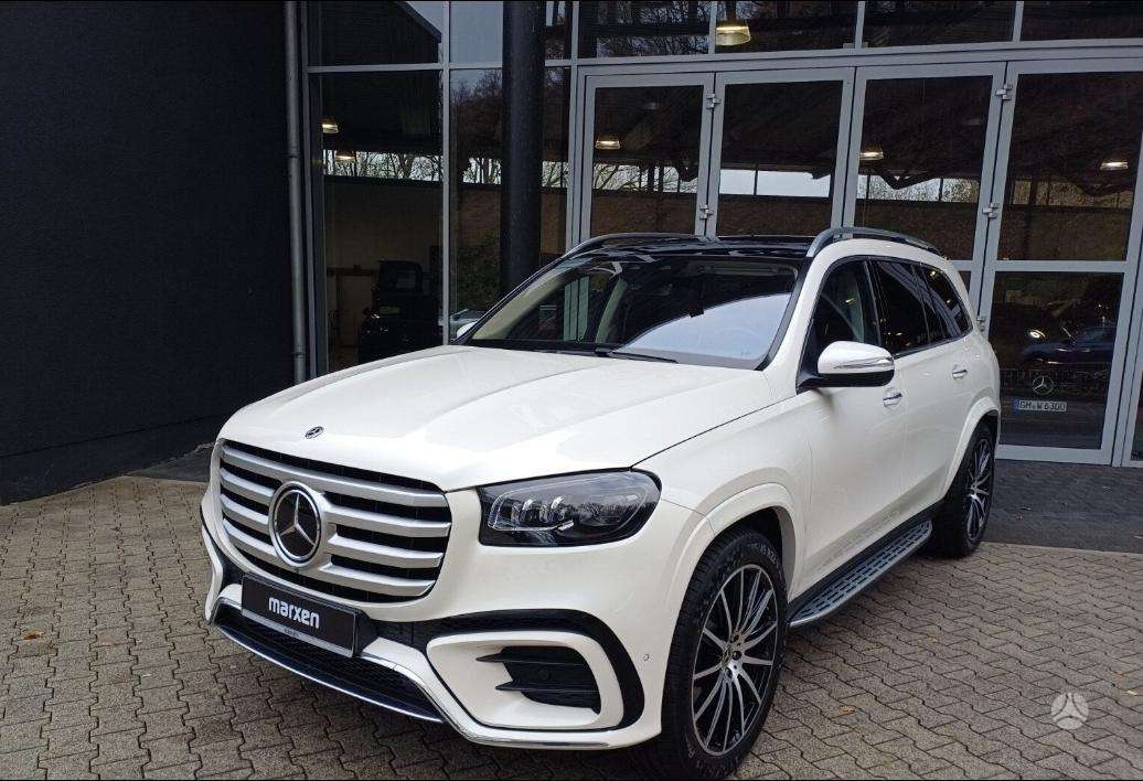 Mercedes-Benz GLS450, off-road / crossover