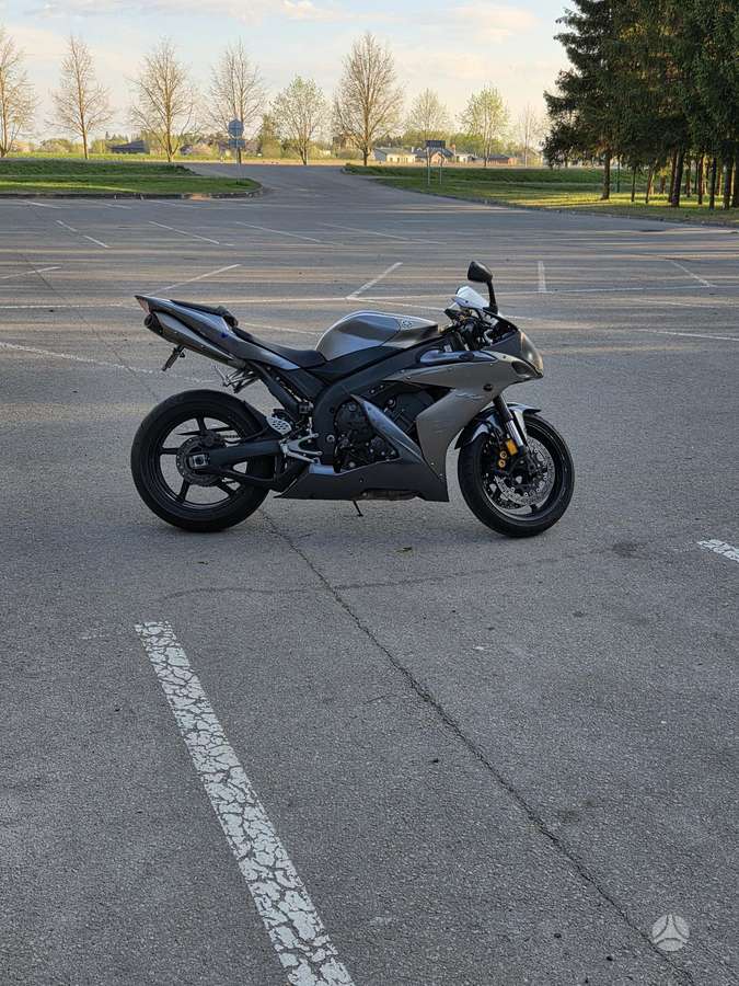 Yamaha R1 998cc, superbikes