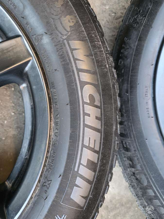 Volvo V70, lengvojo lydinio, R16