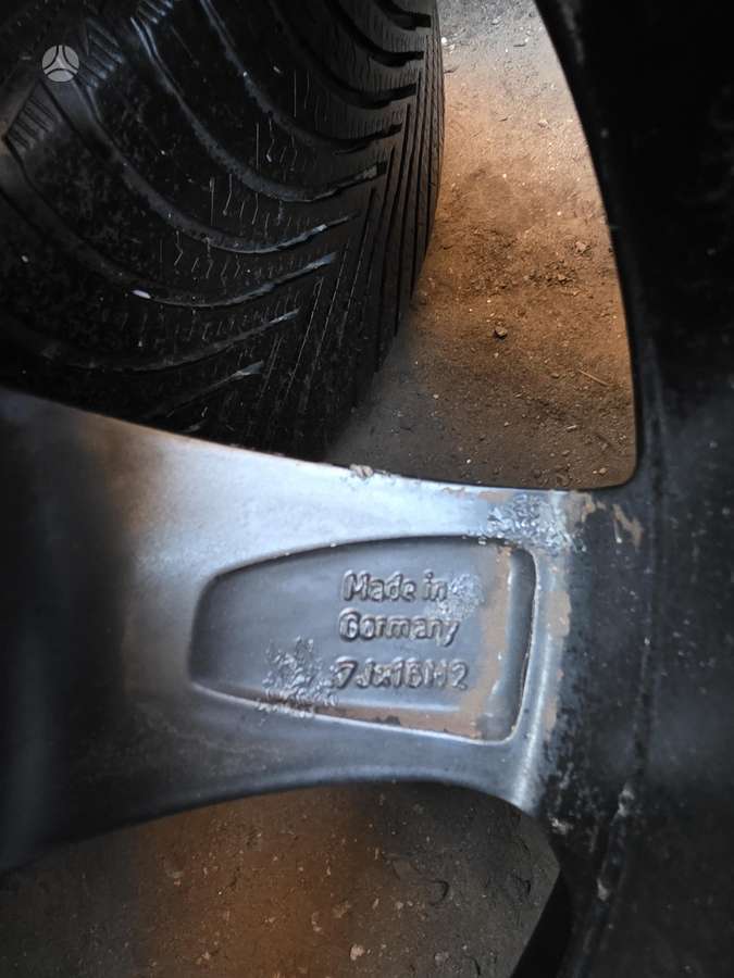 Volvo V70, lengvojo lydinio, R16