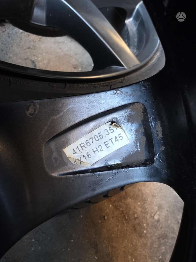 Volvo V70, lengvojo lydinio, R16