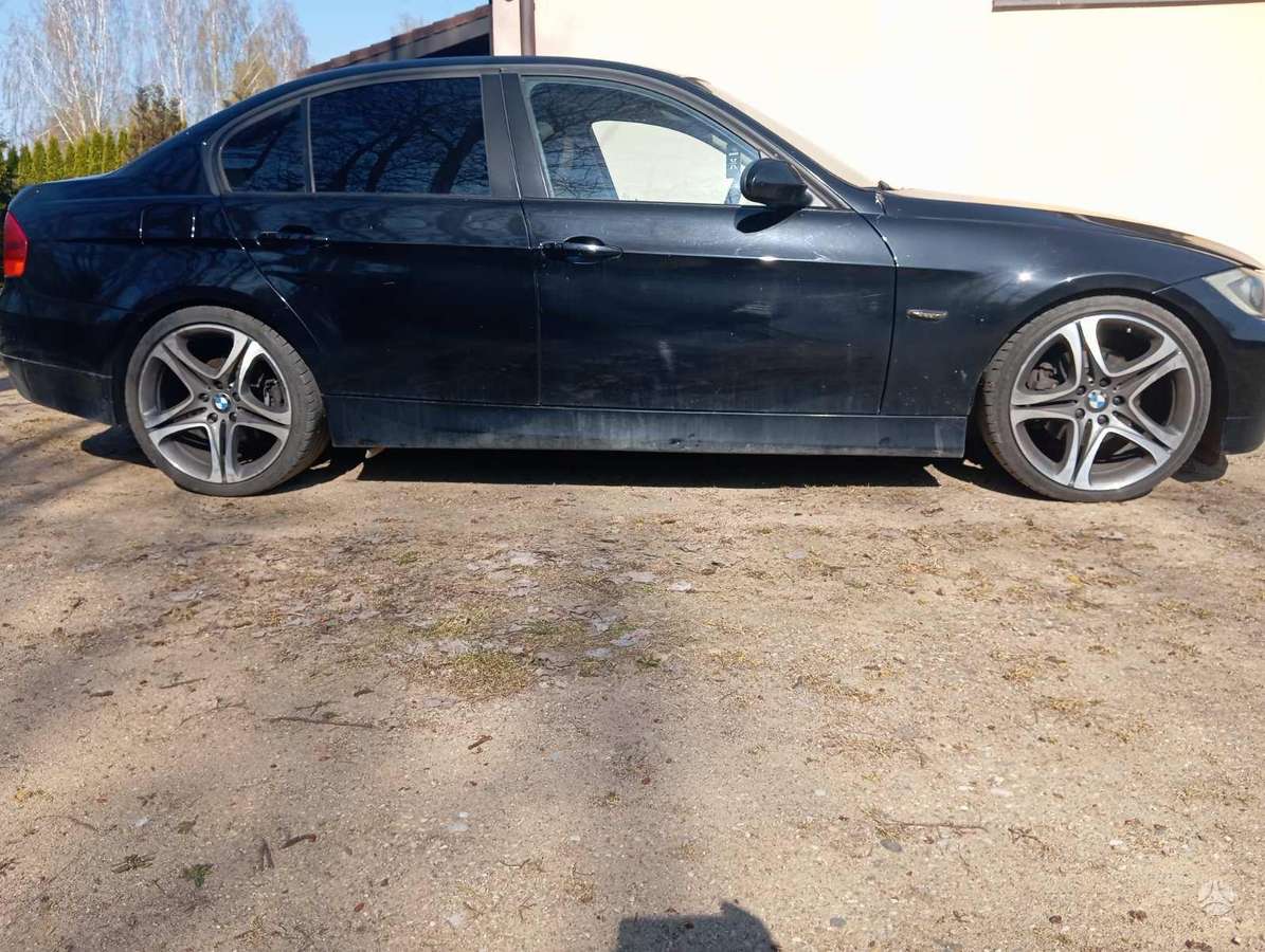 BMW 320, 2.0 l., Седан