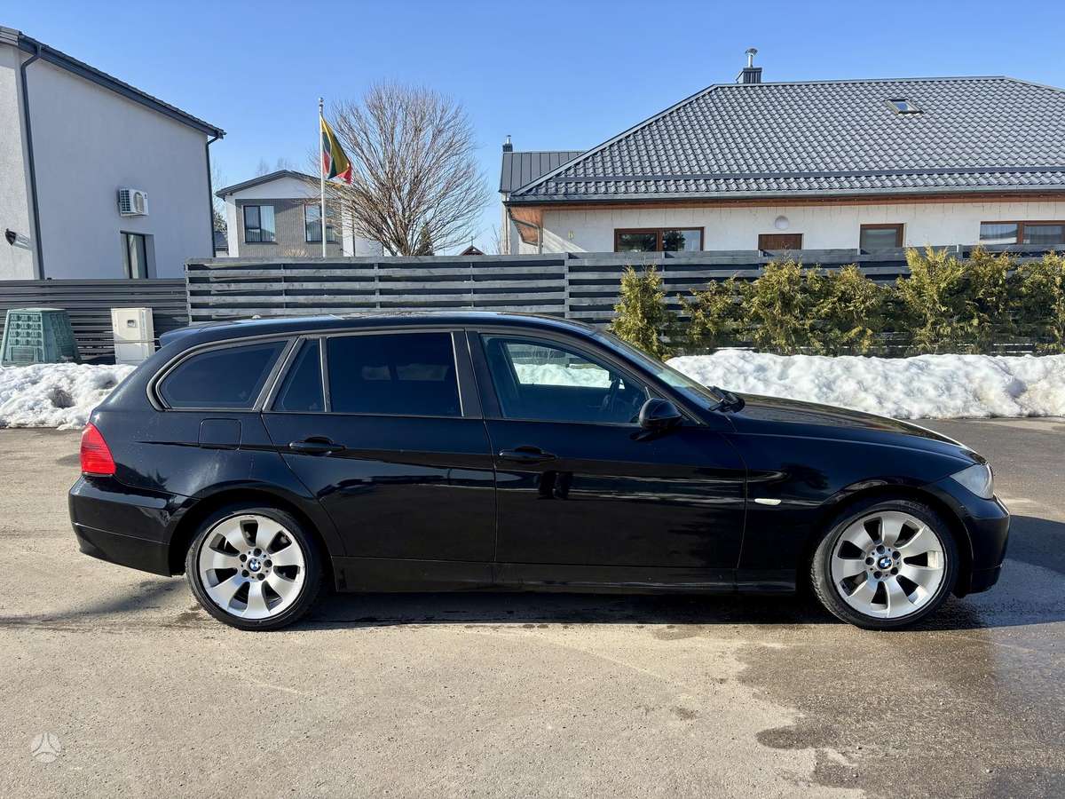 BMW 320, 2.0 l., wagon
