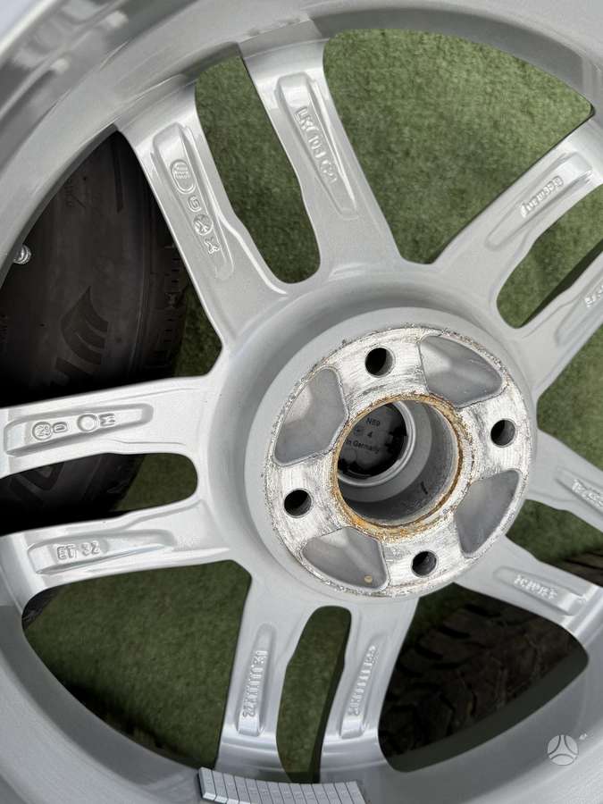 Citroen 6.5J, ET32, light alloy, R17