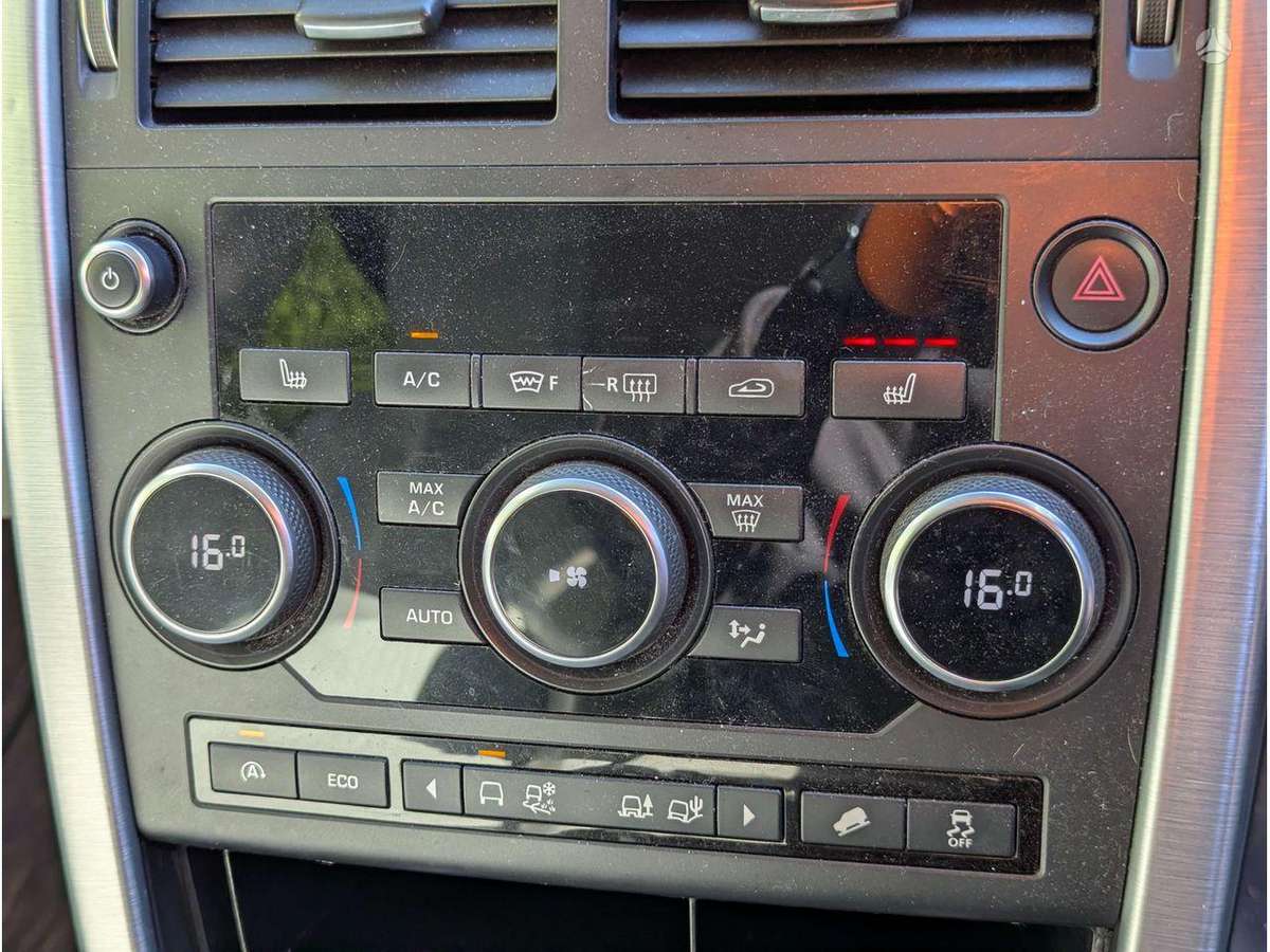 Land Rover Discovery Sport engine