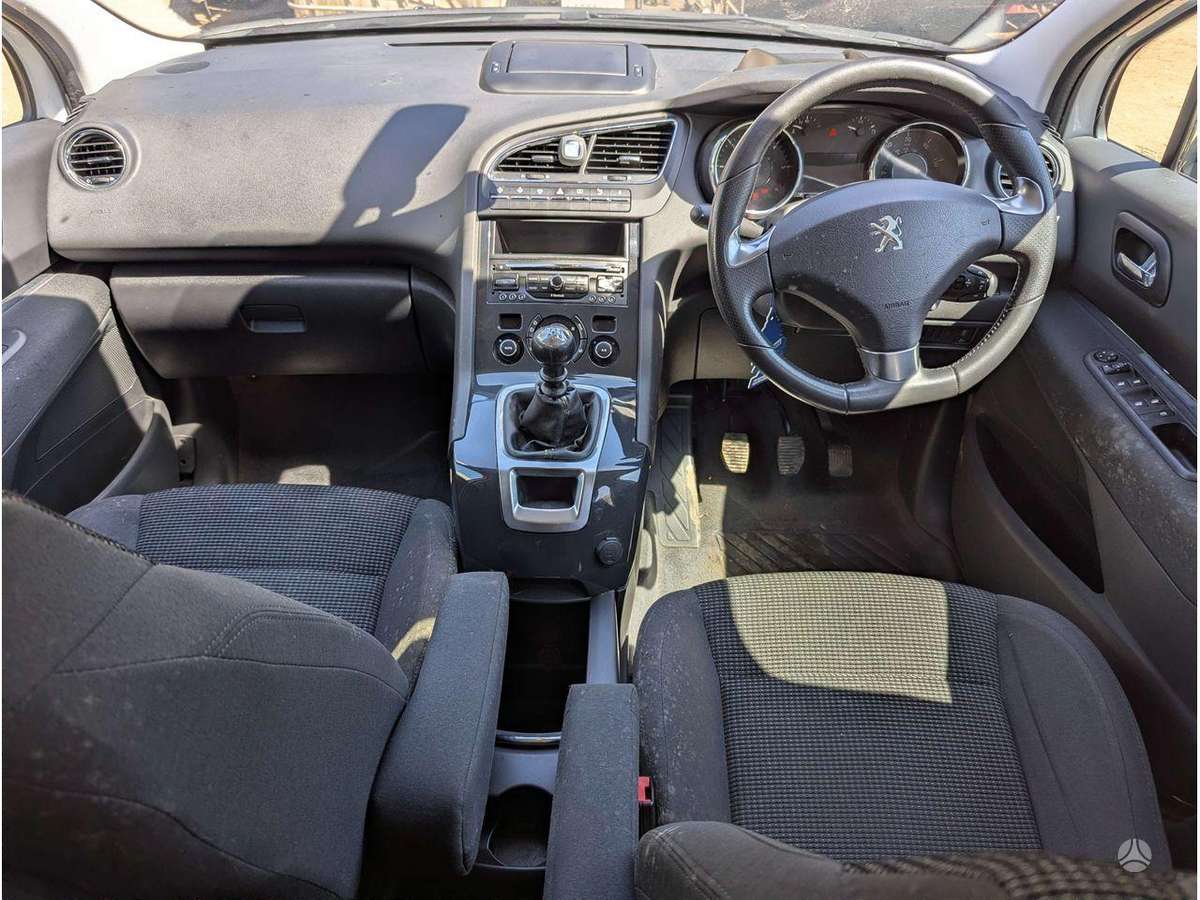 Peugeot 5008 engine