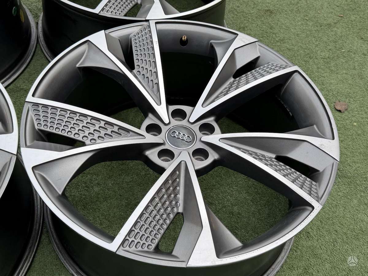 Audi 9J, ET25, light alloy, R21