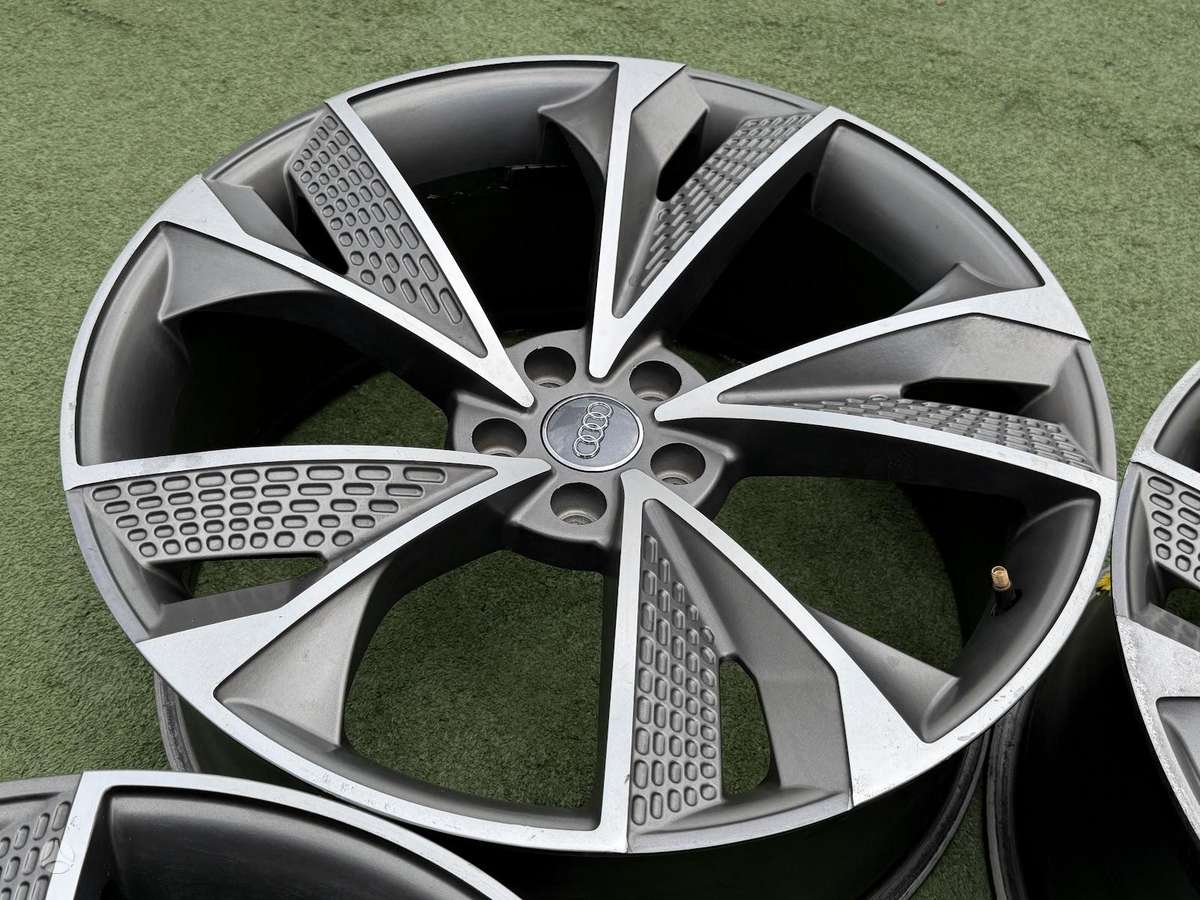 Audi 9J, ET25, light alloy, R21