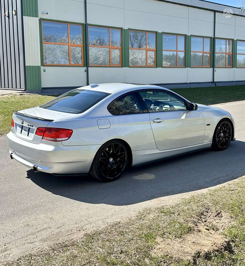 BMW 335, 3.0 l., kupė (coupe)