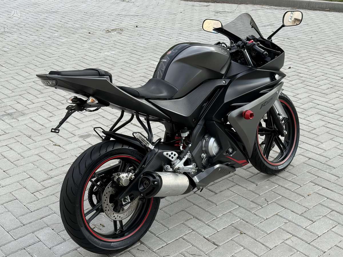 Yamaha YZF 125cc, superbikes