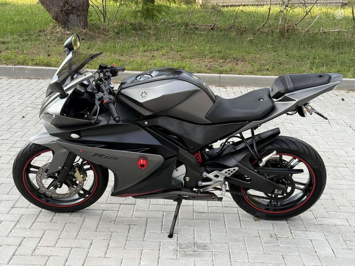 Yamaha YZF 125cc, superbikes