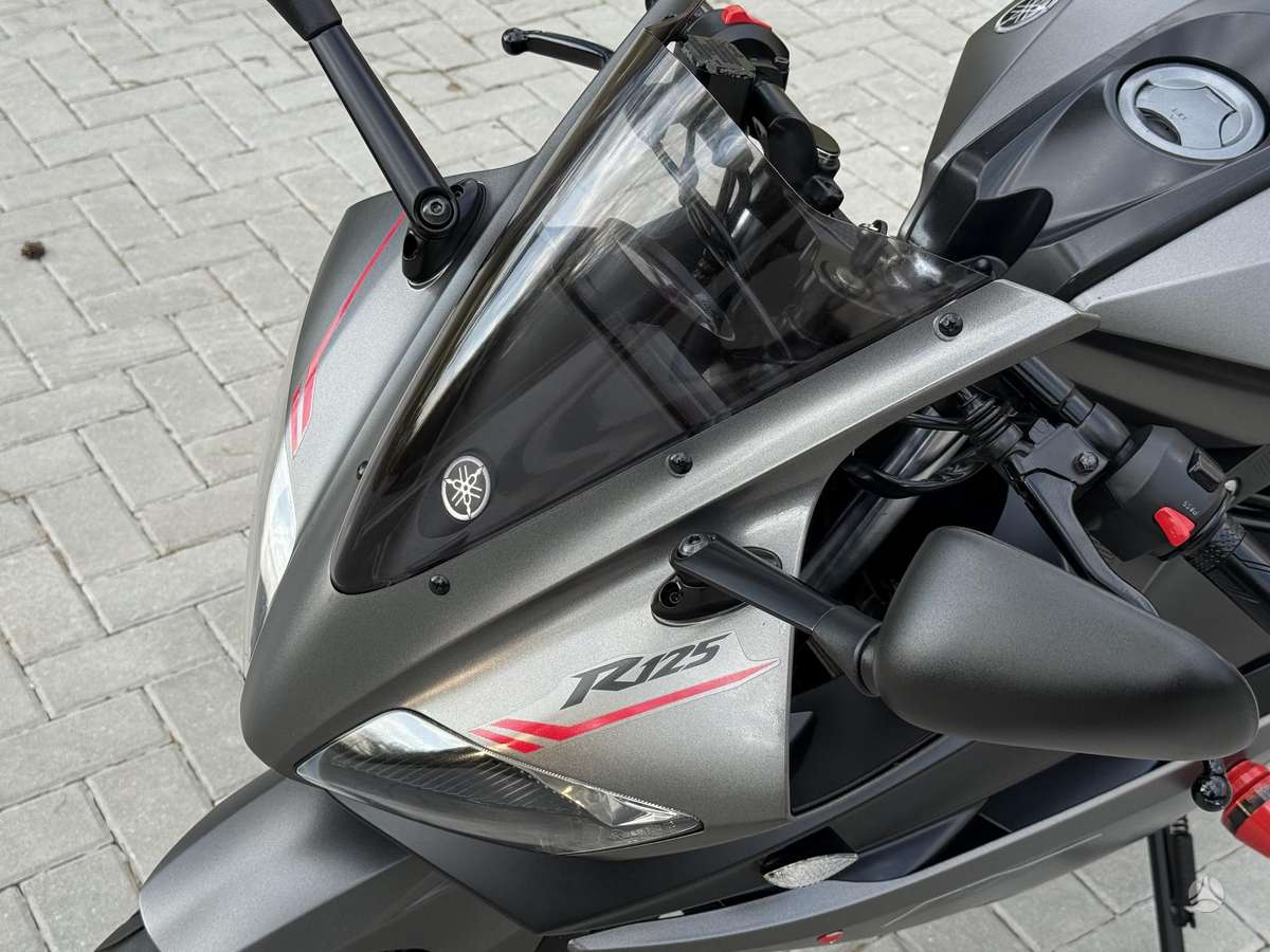 Yamaha YZF 125cc, superbikes
