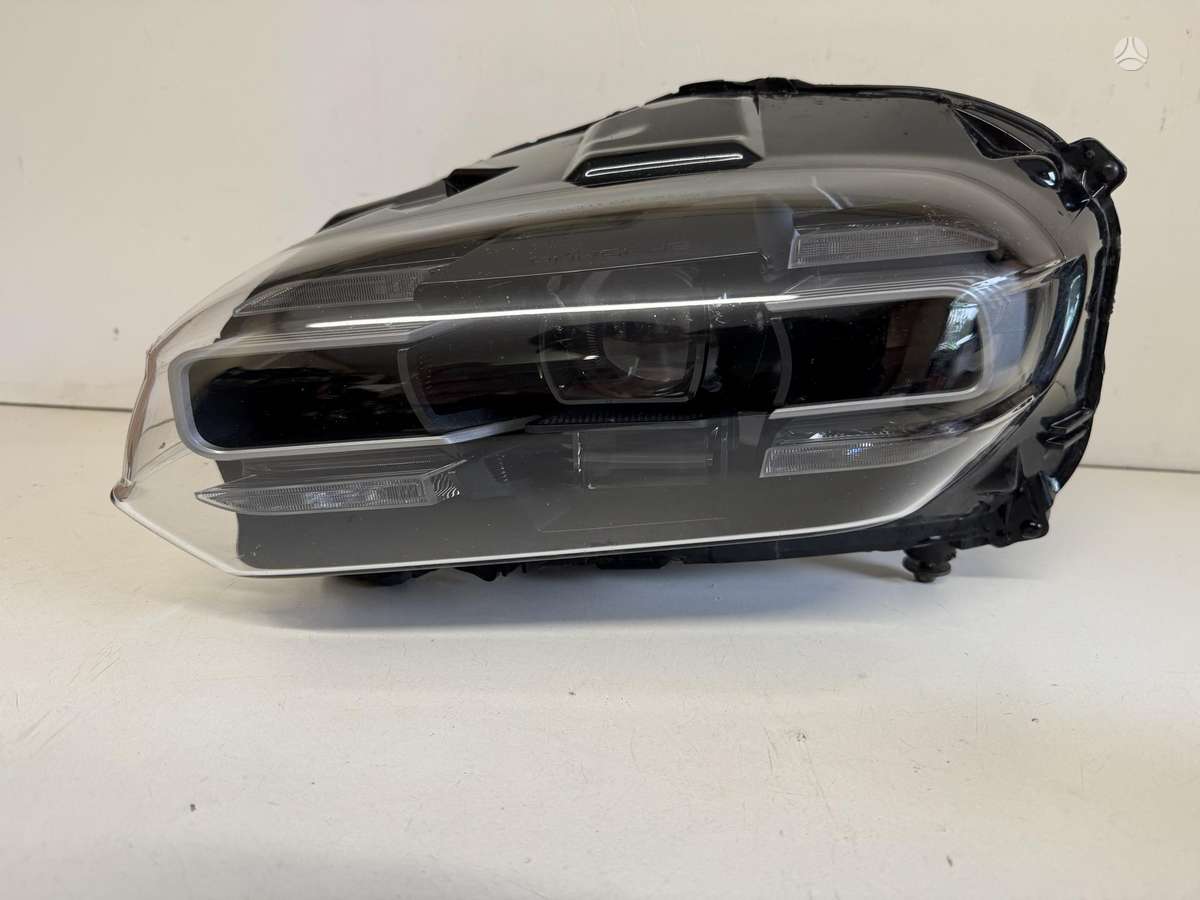 Porsche Taycan lights