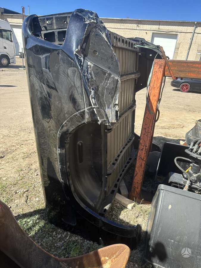 Dodge Ram body parts