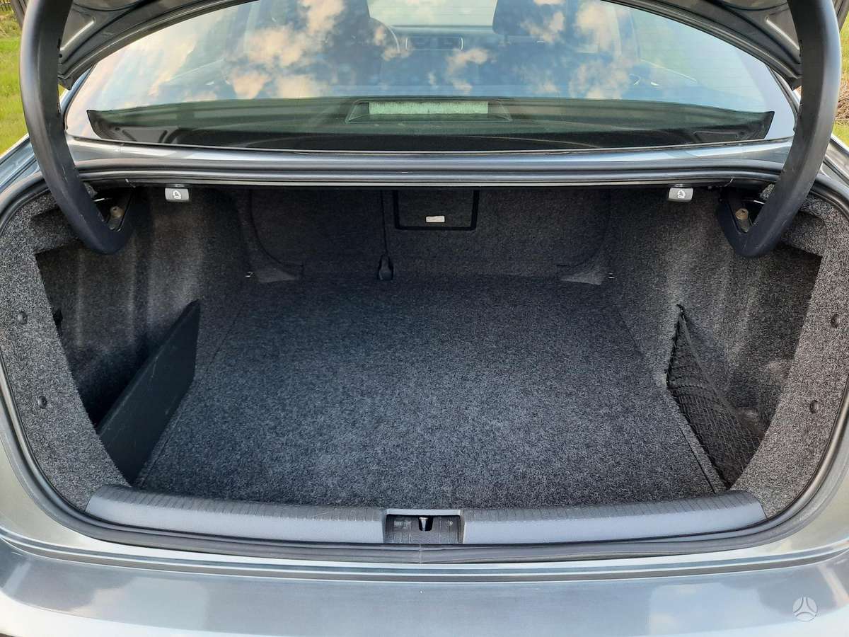 Volkswagen Jetta, 1.2 l., sedanas
