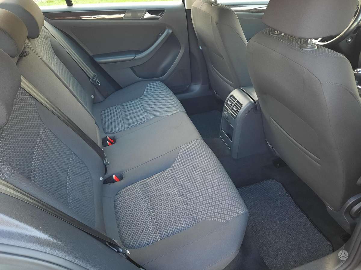 Volkswagen Jetta, 1.2 l., sedanas