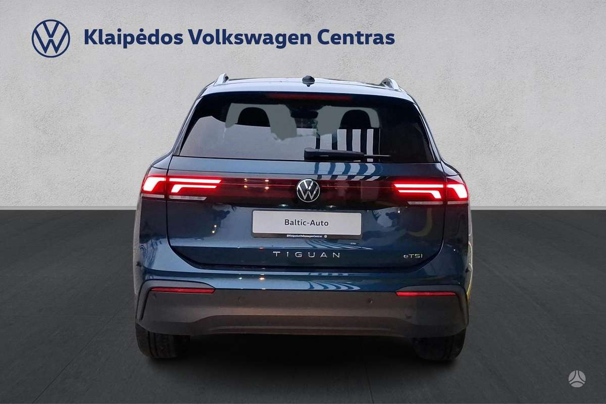 Volkswagen Tiguan - 5