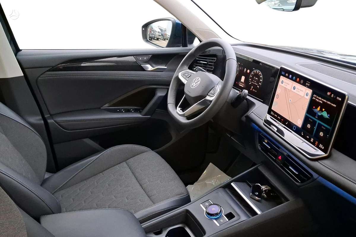 Volkswagen Tiguan - 8