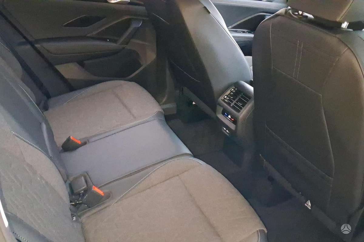 Volkswagen Tiguan - 9