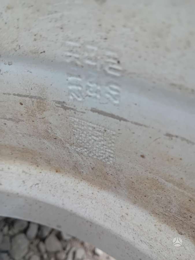 Volkswagen, light alloy, R16