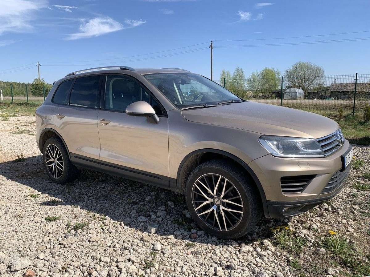 Volkswagen Touareg - 4