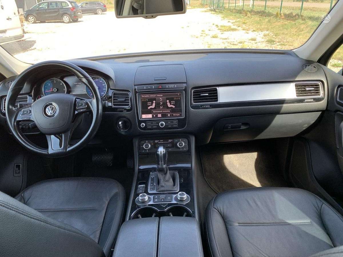 Volkswagen Touareg - 3