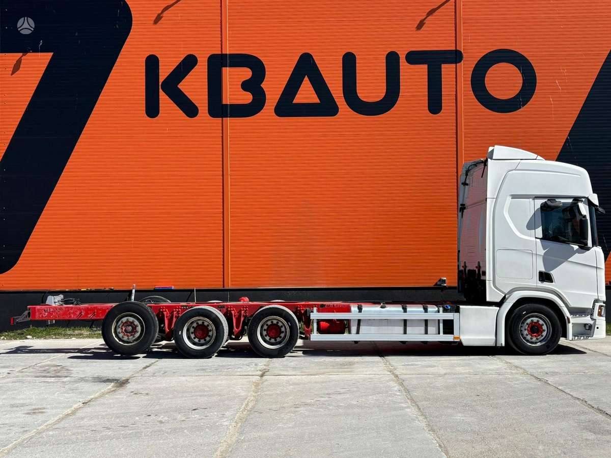 Scania R 540 8x4*4, шасси