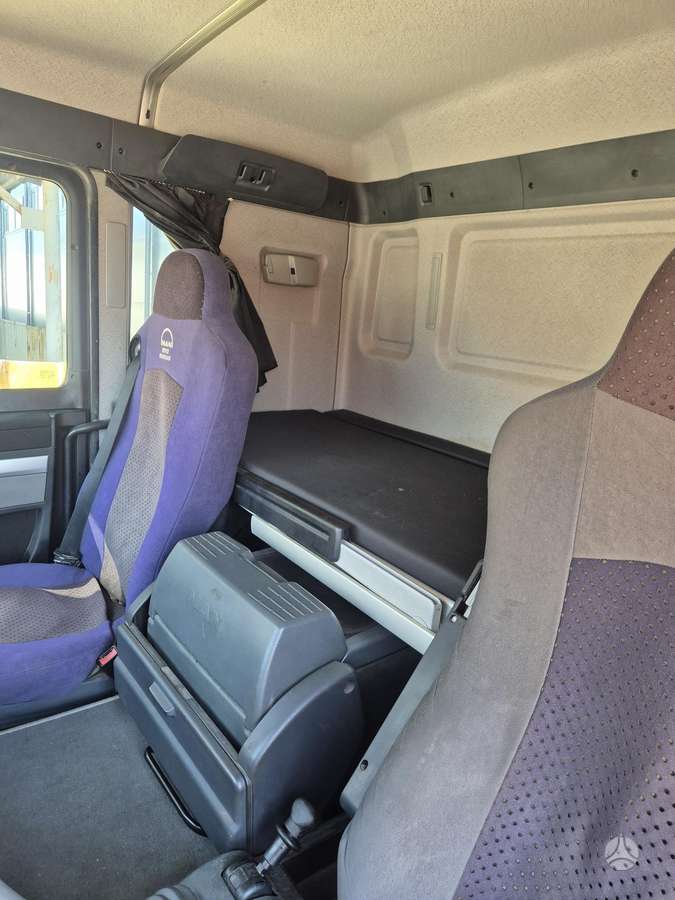 MAN TGS 18.440, single sleeper