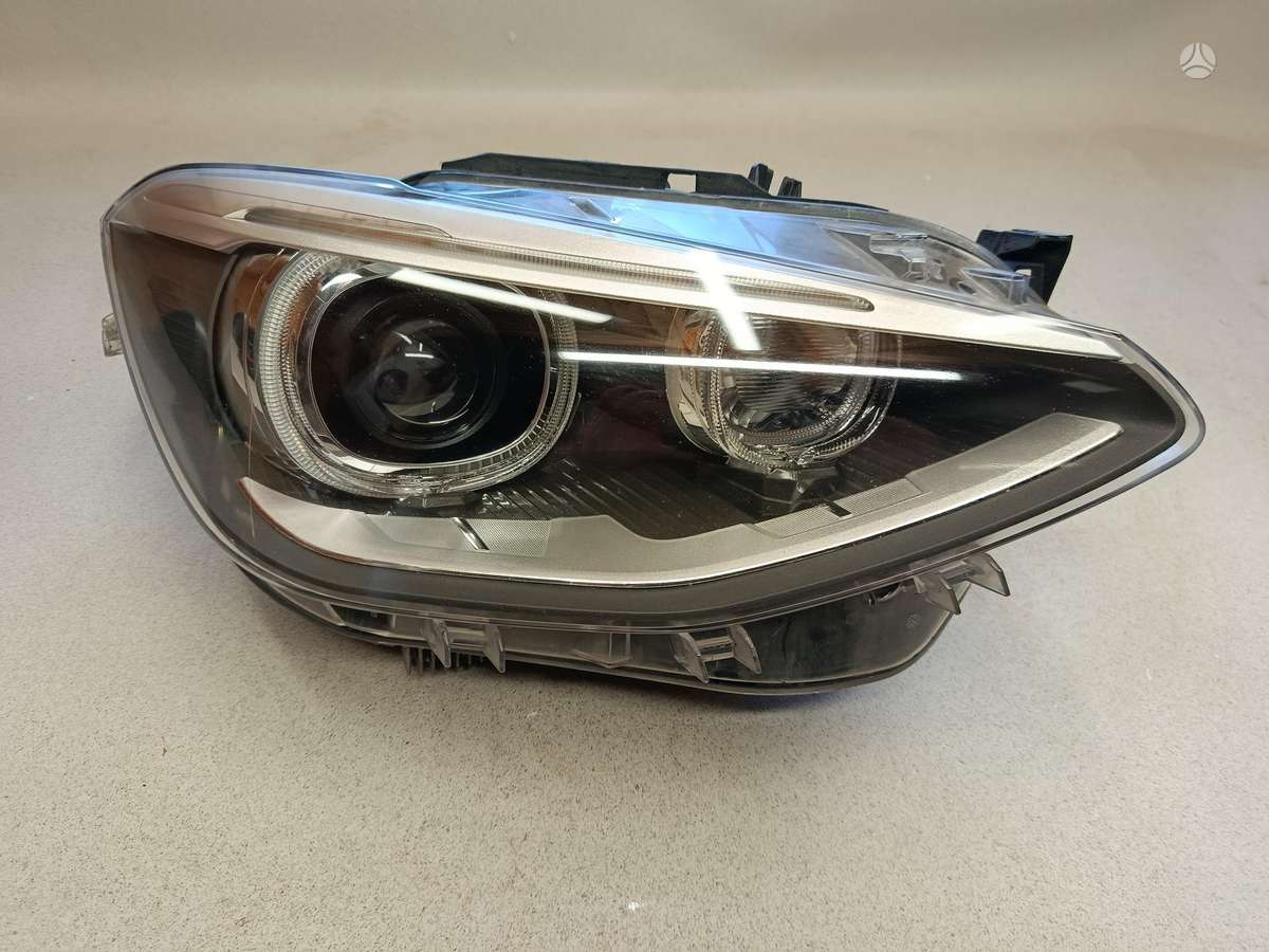 BMW 1 serija, 1ZS01074142, lights