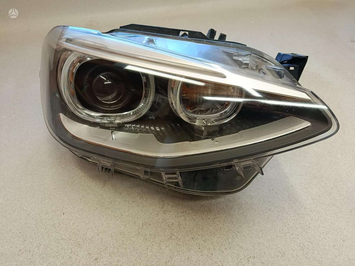 BMW 1 serija, 1ZS01074142, lights