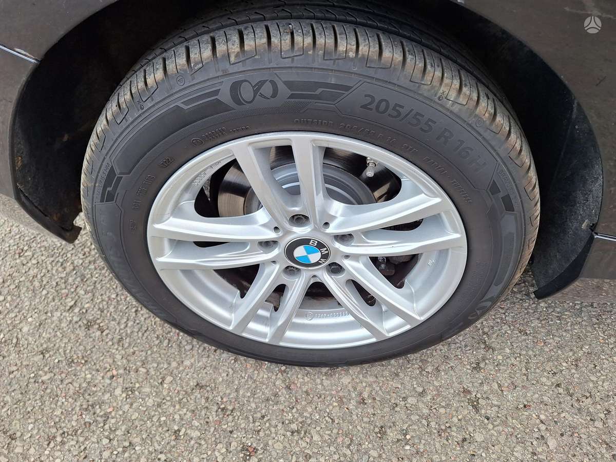 BMW 120, 2.0 l., hatchback