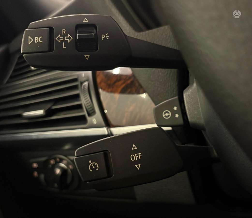 BMW X5, 3.0 l., visureigis / krosoveris