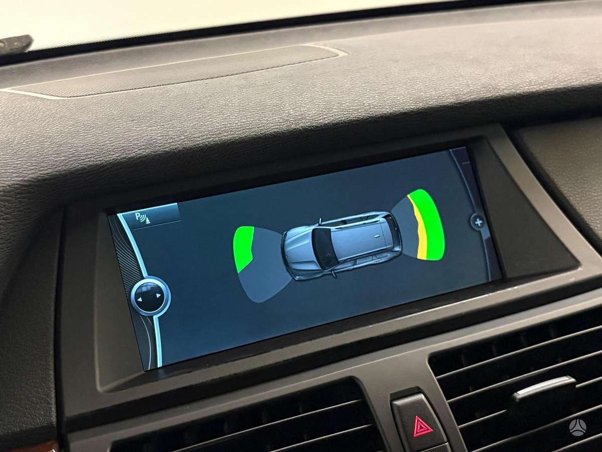 BMW X5, 3.0 l., visureigis / krosoveris