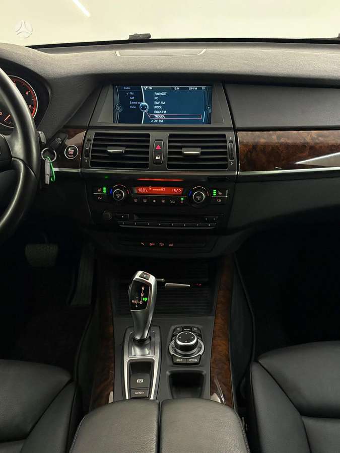 BMW X5, 3.0 l., visureigis / krosoveris