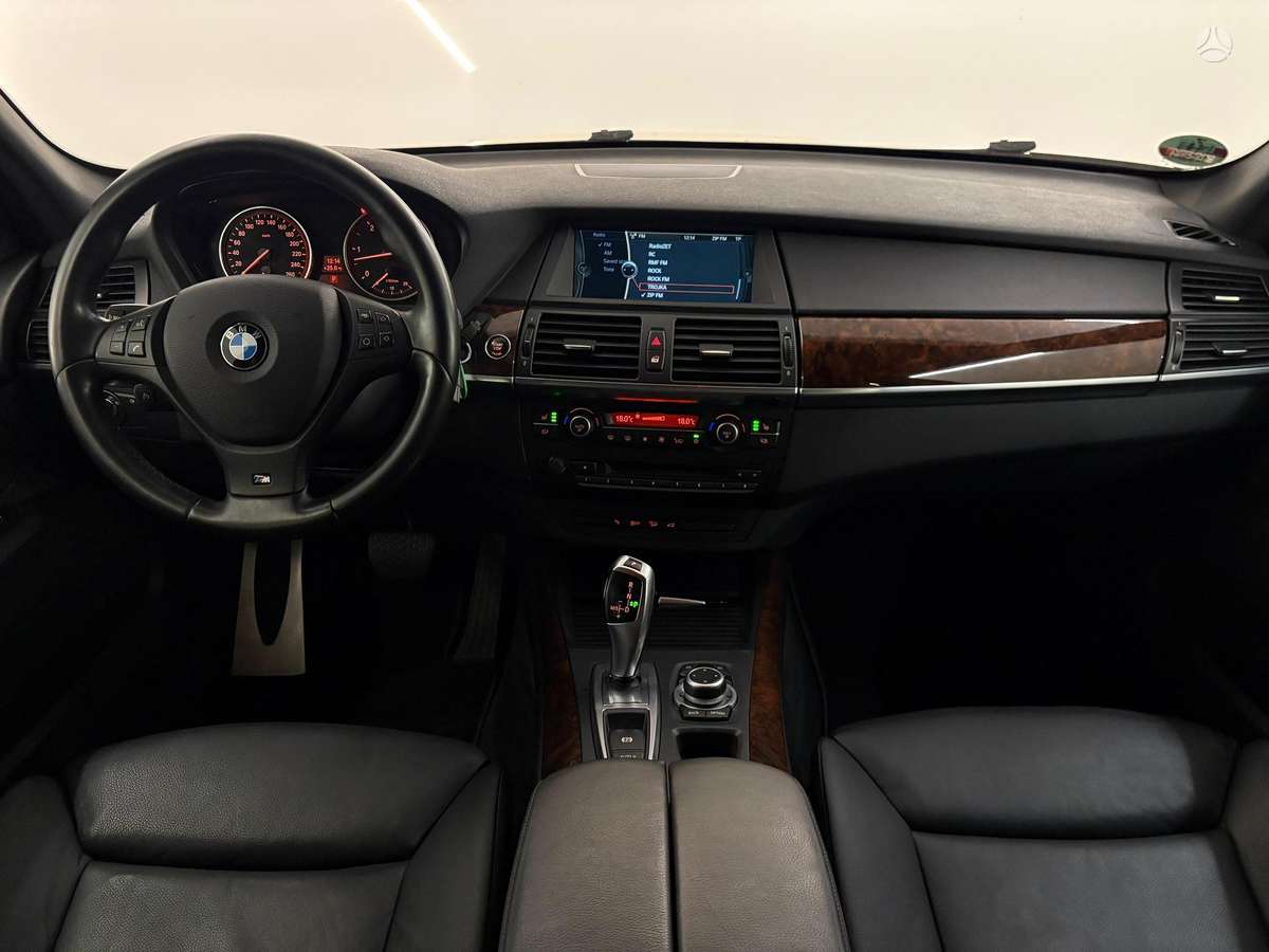 BMW X5, 3.0 l., visureigis / krosoveris
