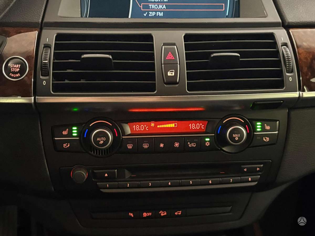 BMW X5, 3.0 l., visureigis / krosoveris