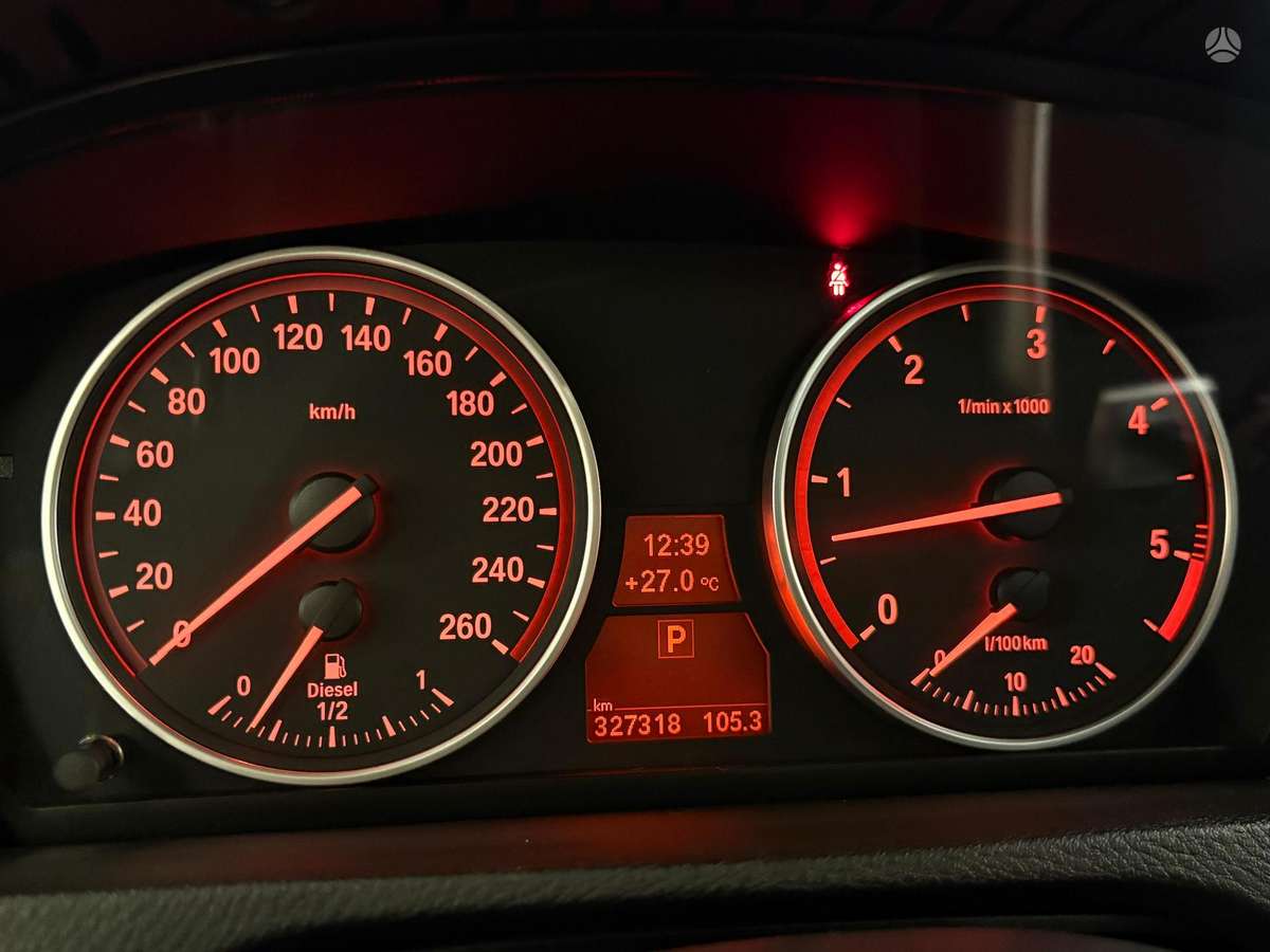 BMW X5, 3.0 l., visureigis / krosoveris