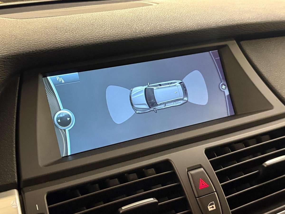 BMW X5, 3.0 l., visureigis / krosoveris