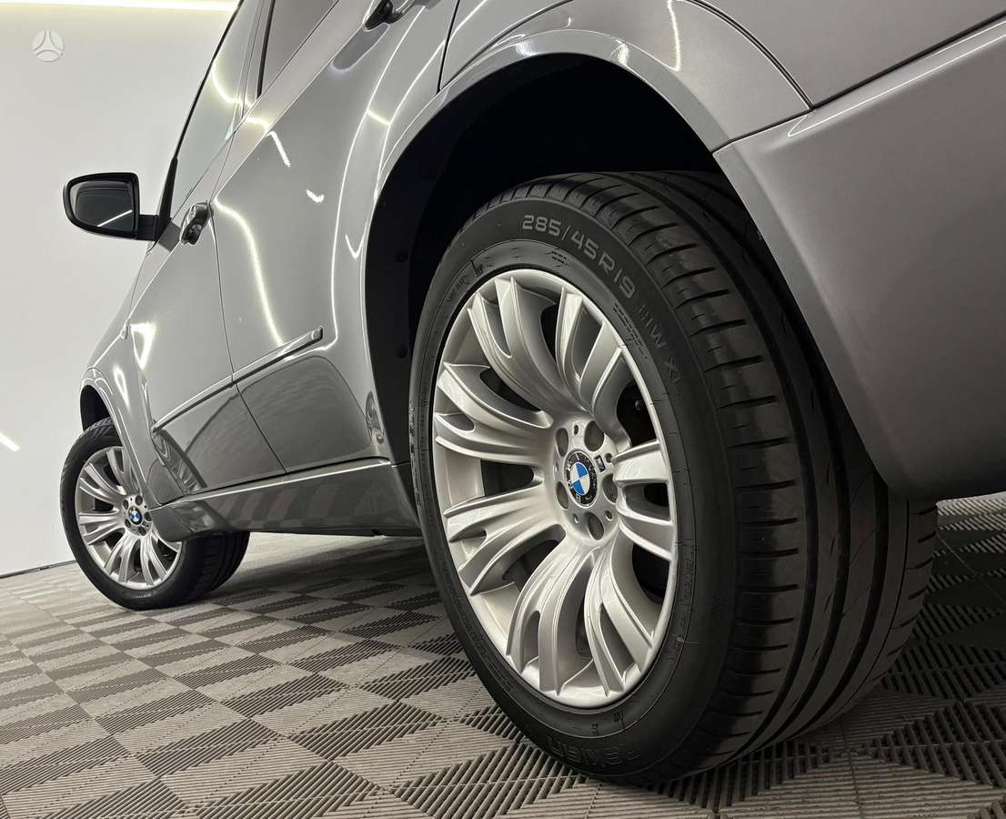 BMW X5, 3.0 l., visureigis / krosoveris