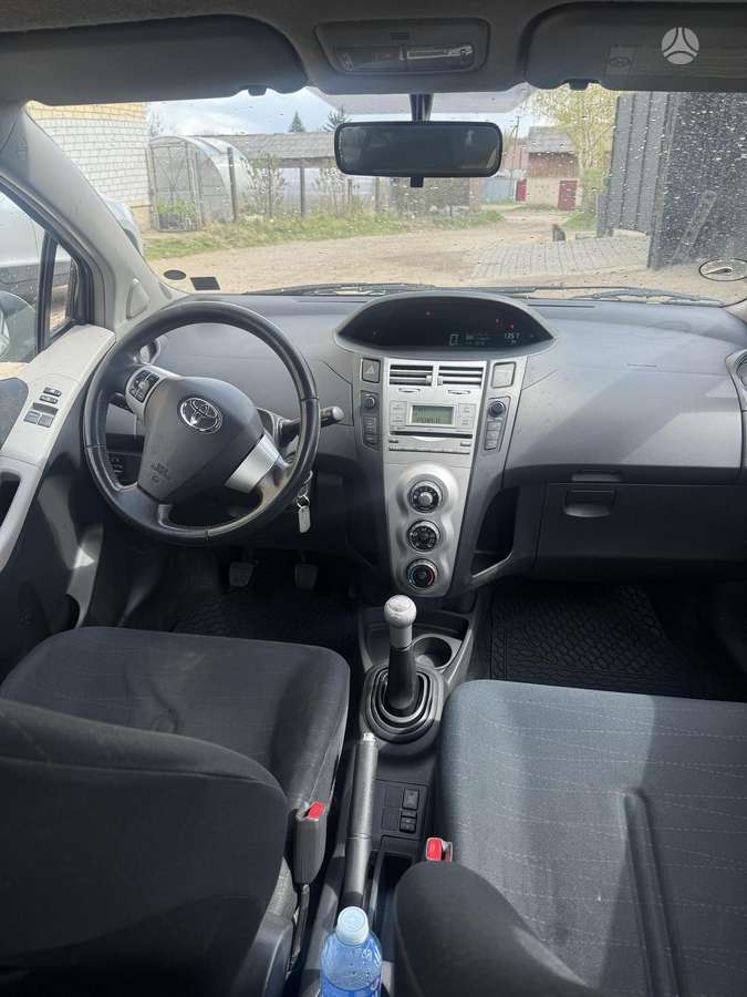 Toyota Yaris - 6