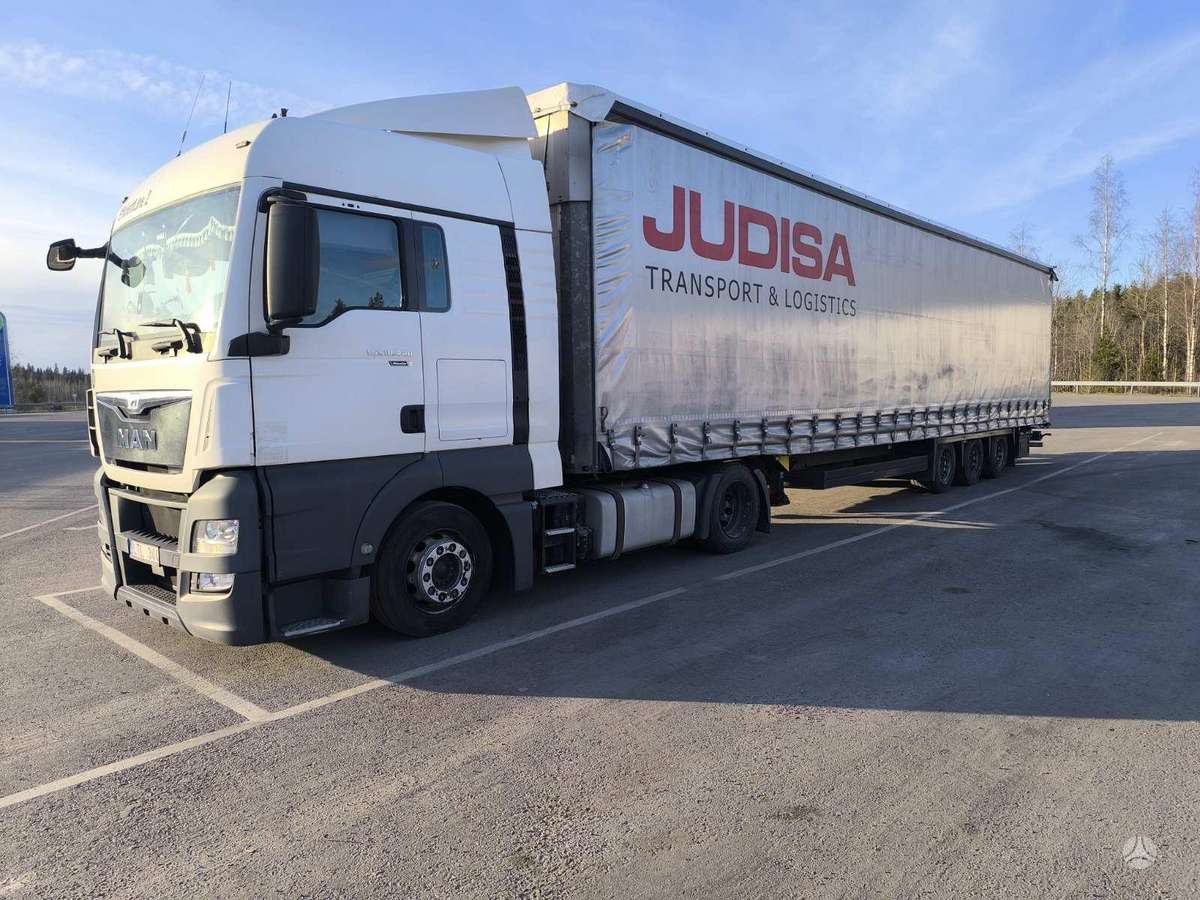 MAN TGX 18.440 Mega, double sleeper