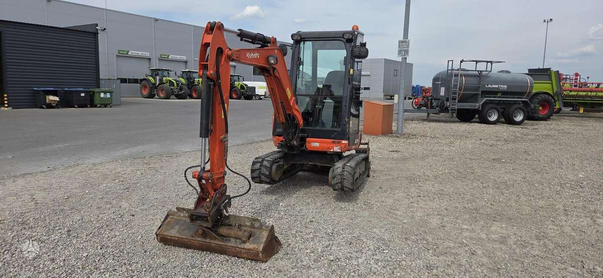 Kubota U27-4, mini excavator