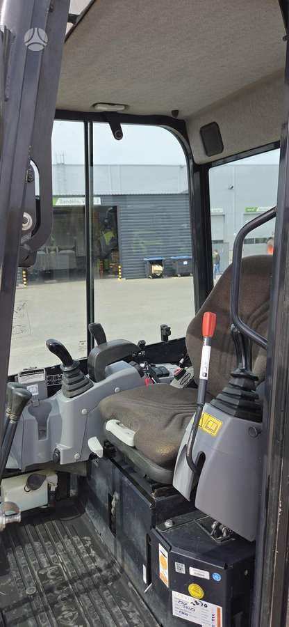 Kubota U27-4, mini ekskavatori